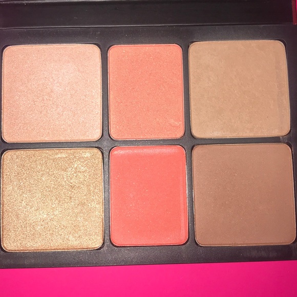 Hardly used smashbox face palette - Picture 2 of 6